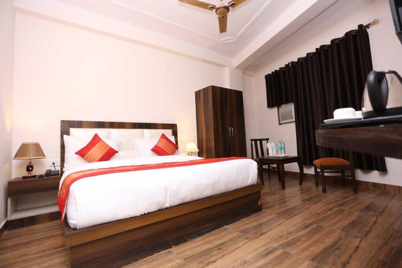 The Mars Hotel New Delhi